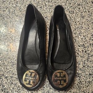 Tory Burch Black Flats with Gold Logo Size 36